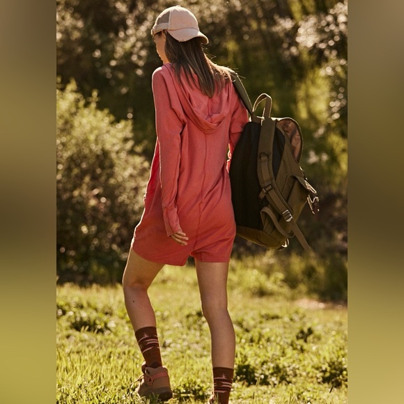 EUC Free People Movement size XS Hot Shot Long Sleeve Romper - Picture 4 of 7